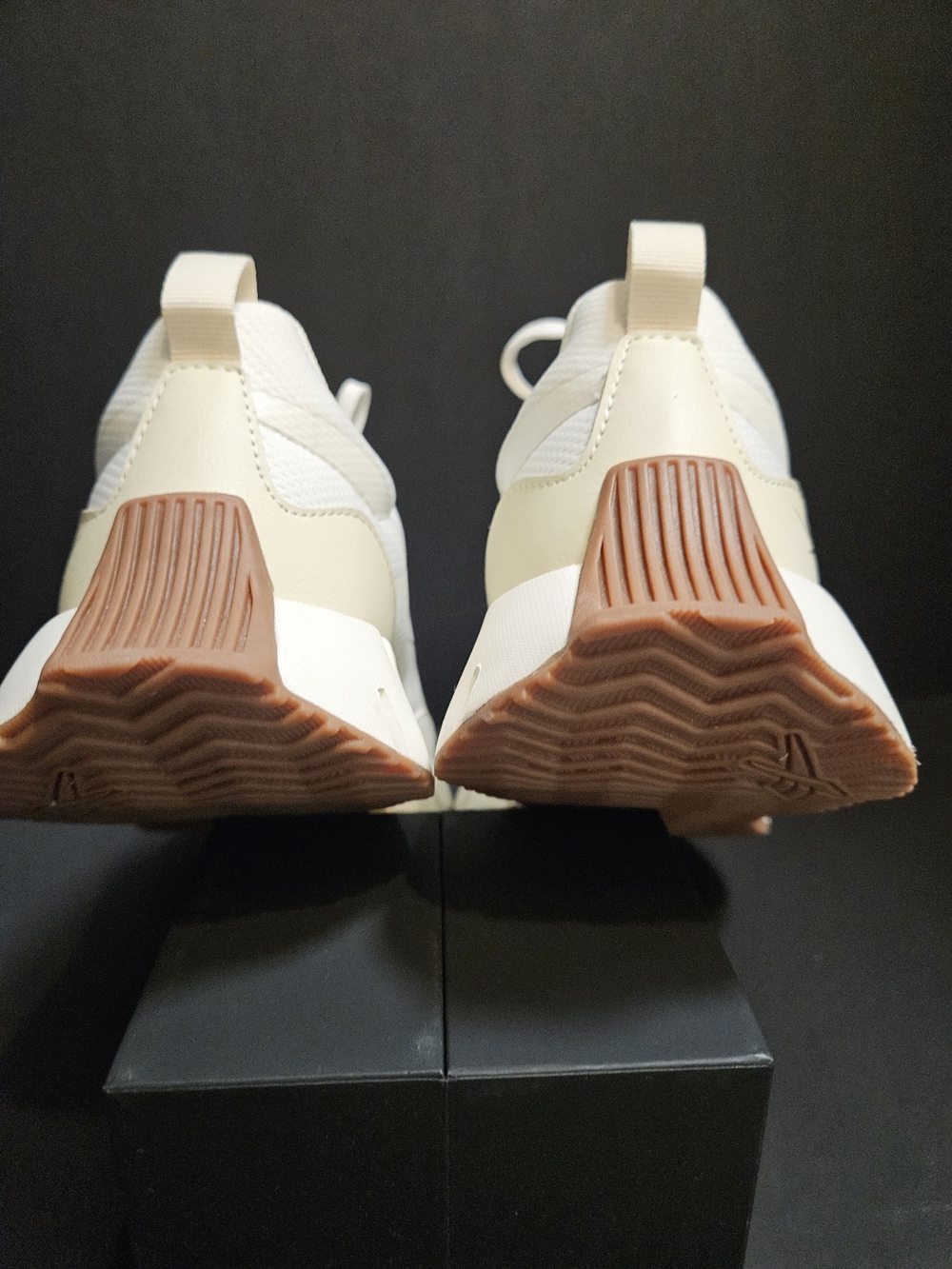 Reebok Women's Zig Dynamica Running Shoes Size 10 NWOB Cream Beige Sneakers - Picture 9 of 16